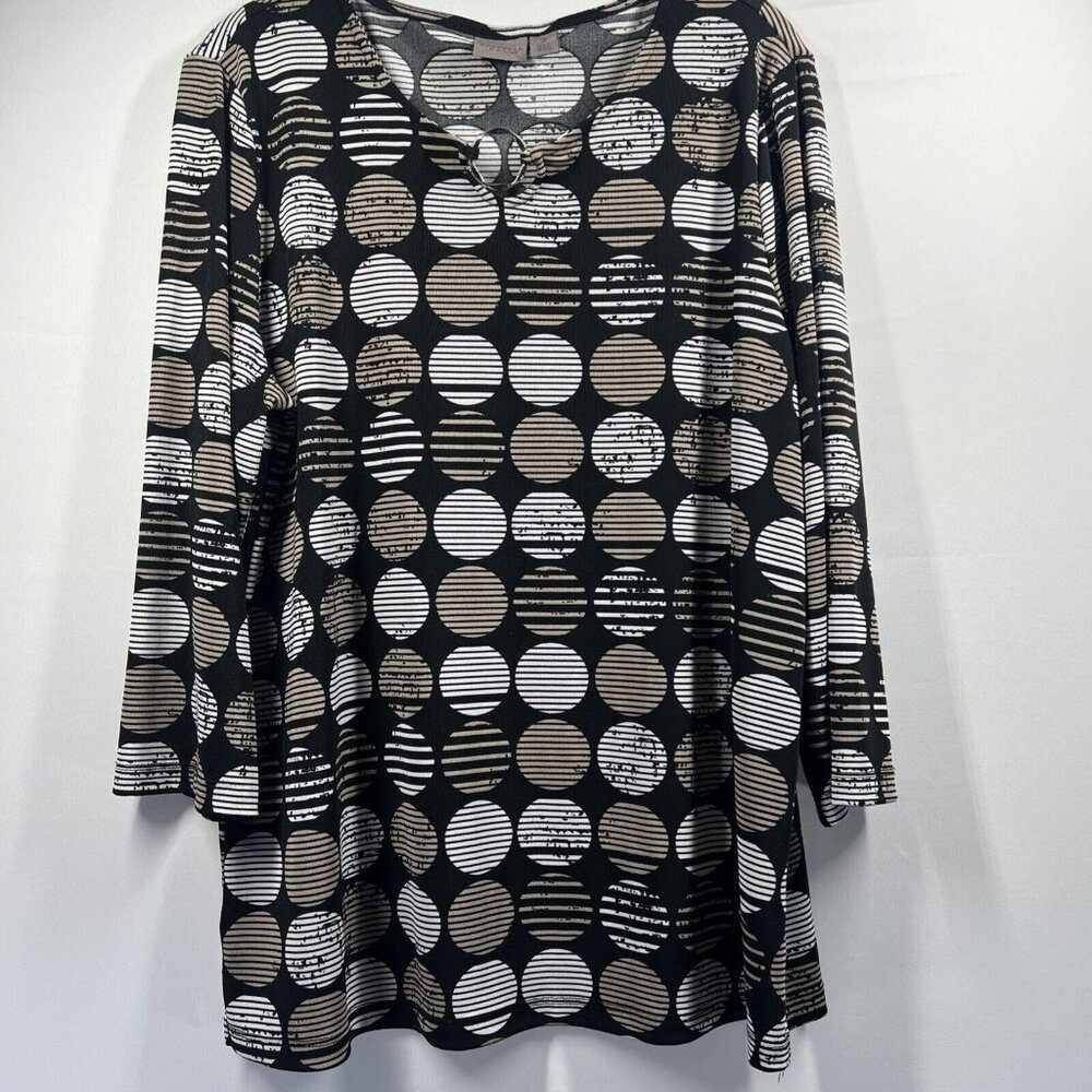 Chico's EasywearTop Size Large Casual 3/4 Sleeve Geometric Stretch Slits No Iron